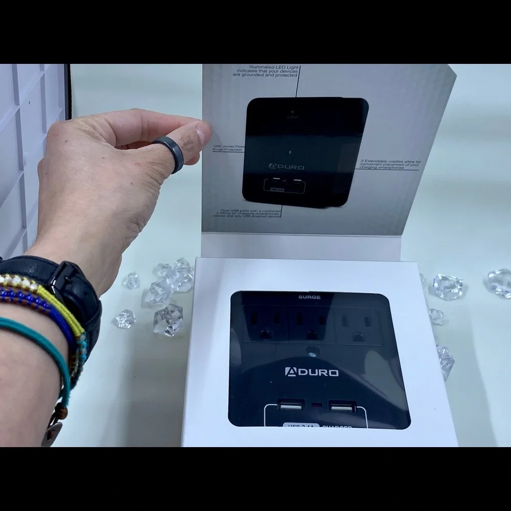 🎀 Surge Multi Charging Station
